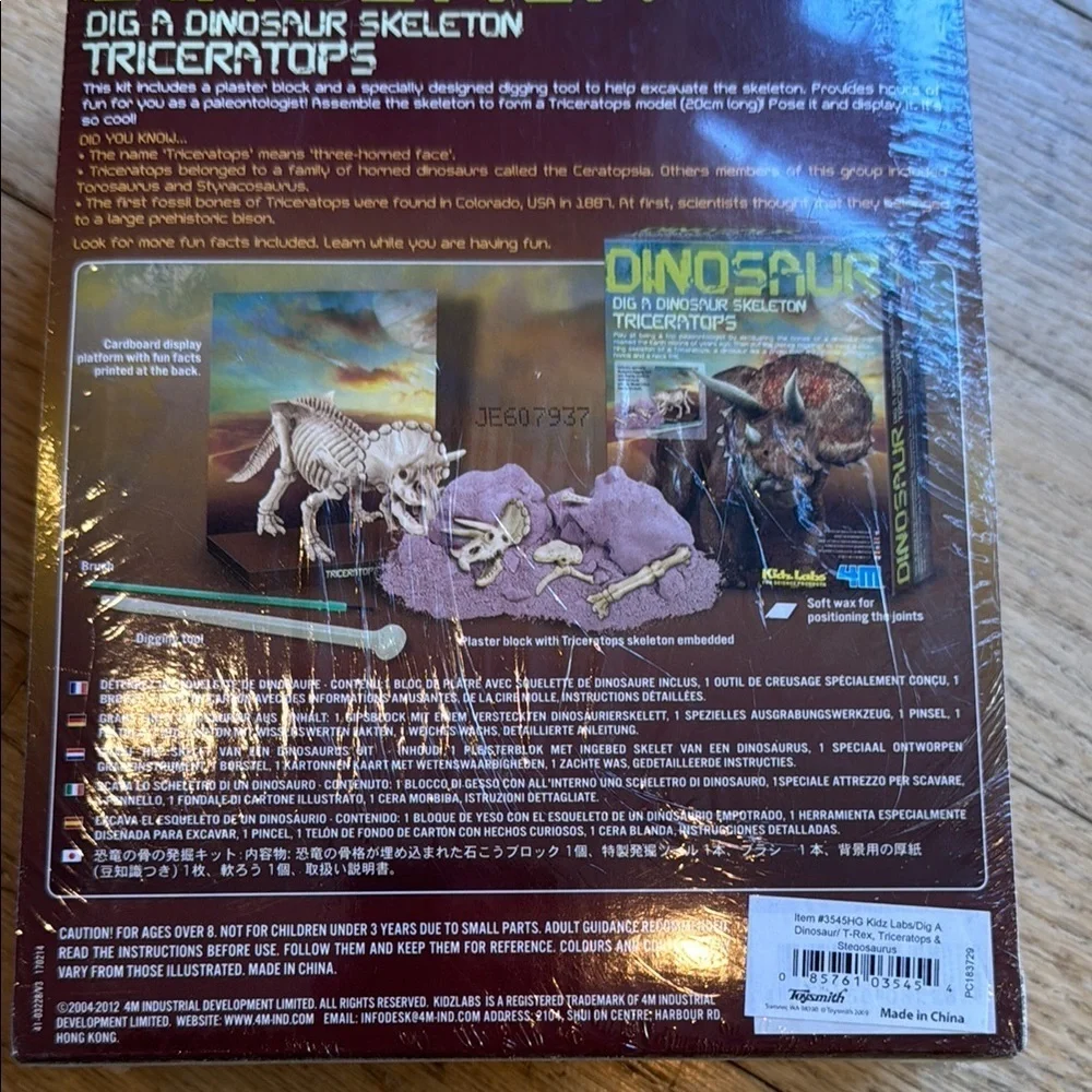 Dinosaur Excavation Kit - Triceratops